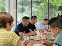 经开区投资集团董事长尹友均调研经开大楼游戏产业园